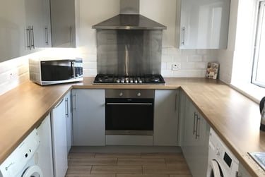 6 bed house, Mount Pleasant, City centre, Swansea, SA16EE - Image 2